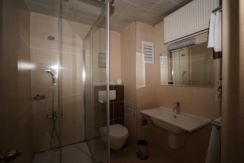 Yalihan Ari Hotel Unye Exteriör bild